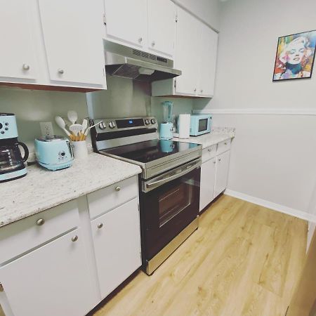 White Sand Getaway Steps From Beach Gulfport Extérieur photo