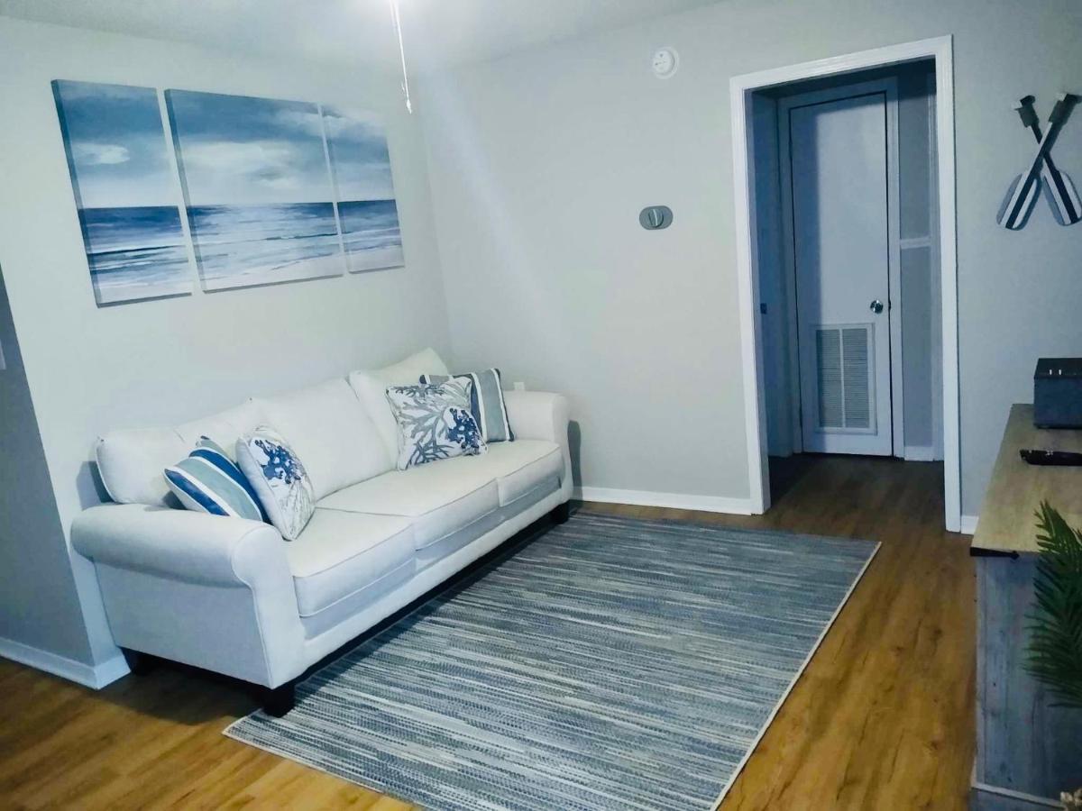 White Sand Getaway Steps From Beach Gulfport Extérieur photo