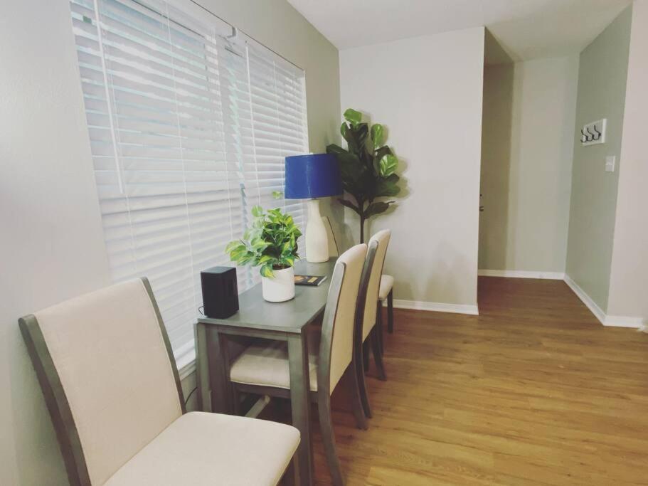 White Sand Getaway Steps From Beach Gulfport Extérieur photo