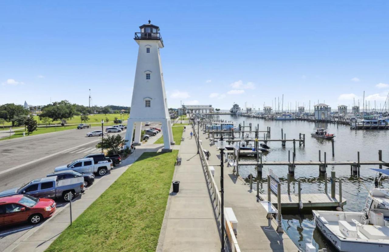 White Sand Getaway Steps From Beach Gulfport Extérieur photo